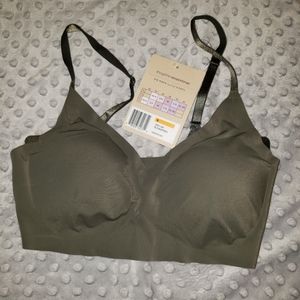 NWT True Body Wireless Bralette